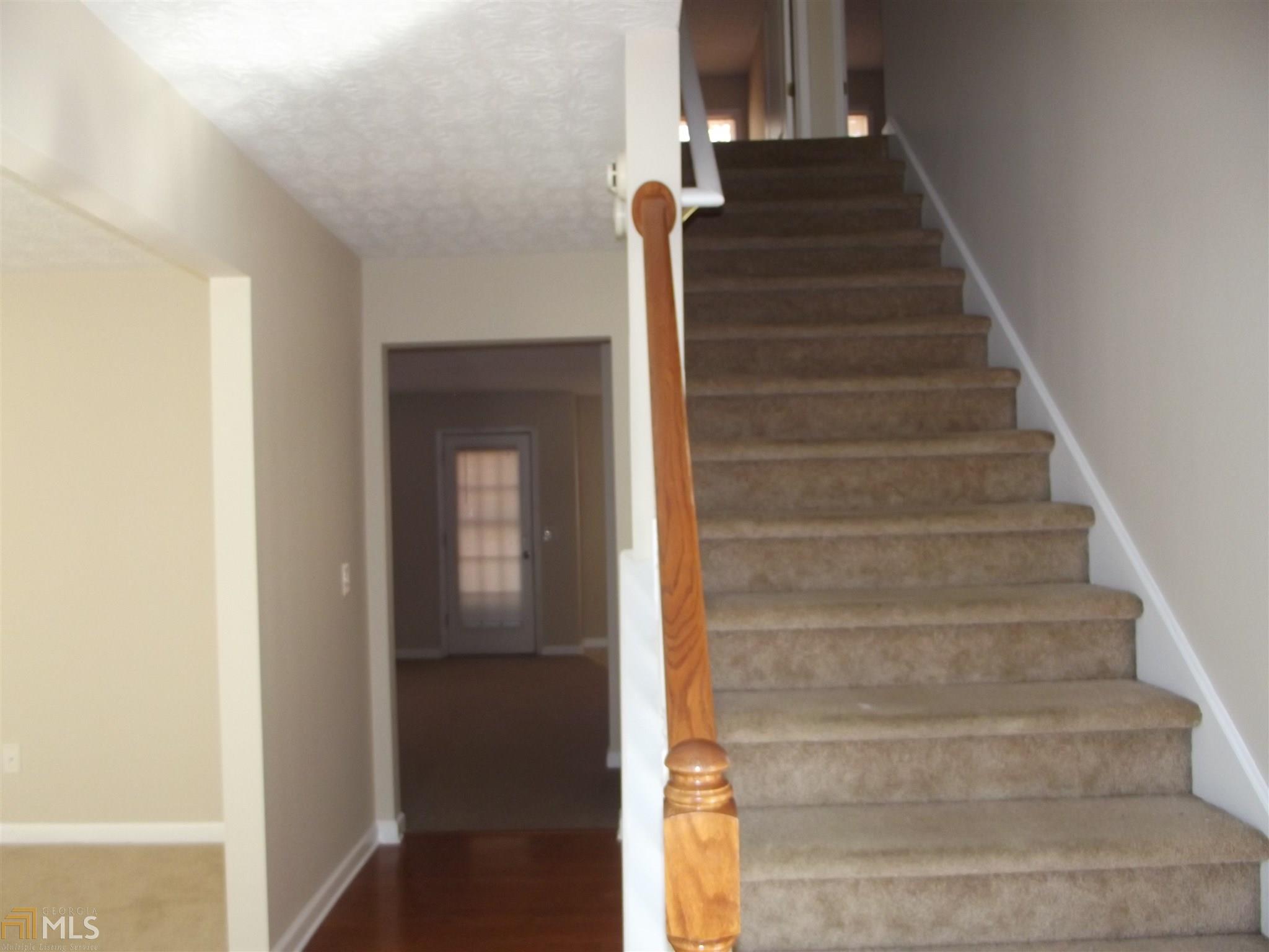 165 Fieldstone Ln, Covington, GA 30016 photo 3
