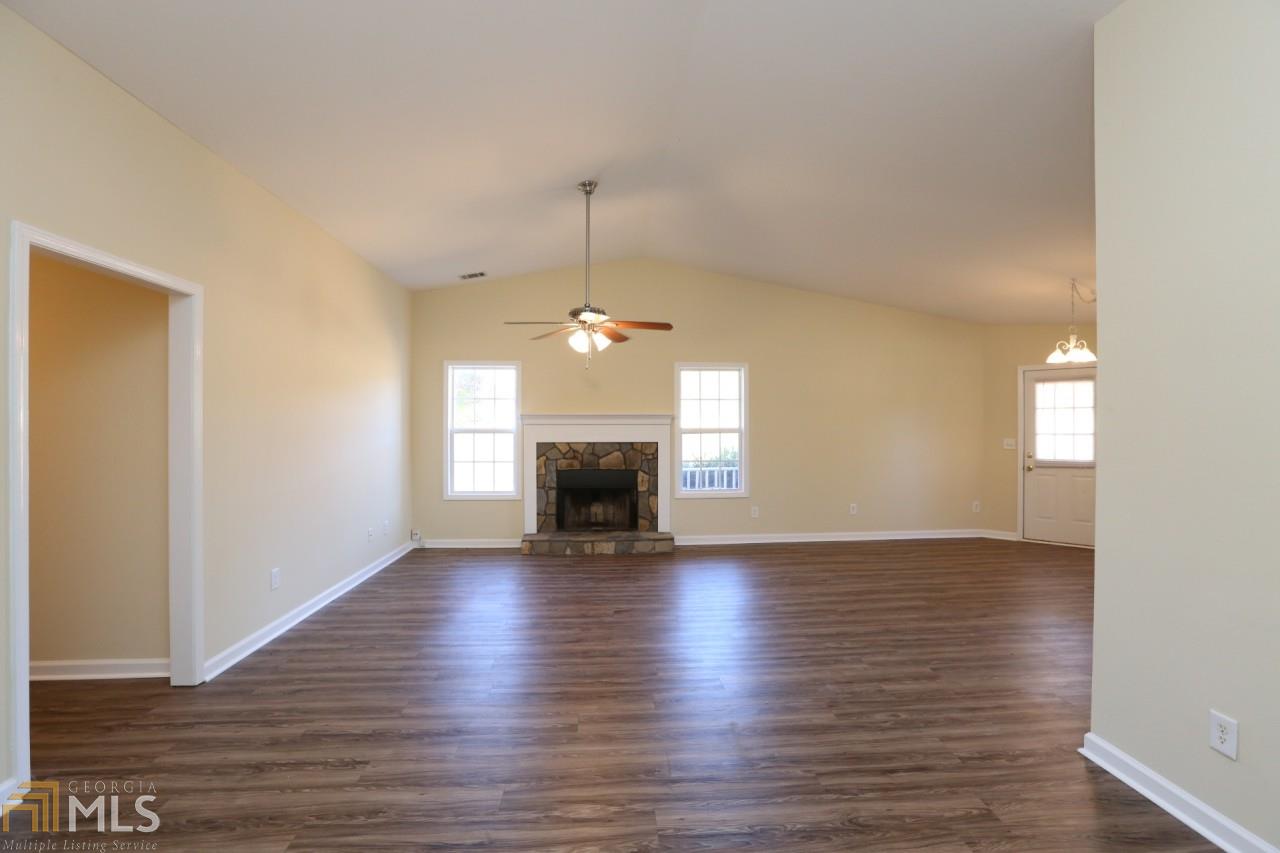 100 Kevins Dr, Hampton, GA 30228 photo 5