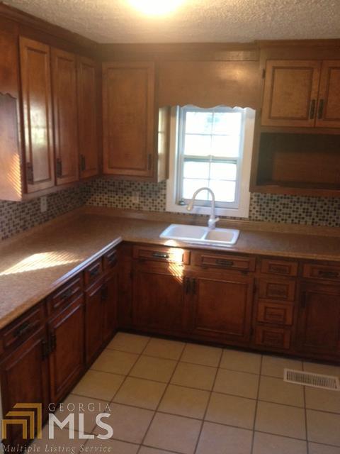 600 Cherry St, Thomaston, GA 30286 photo 8