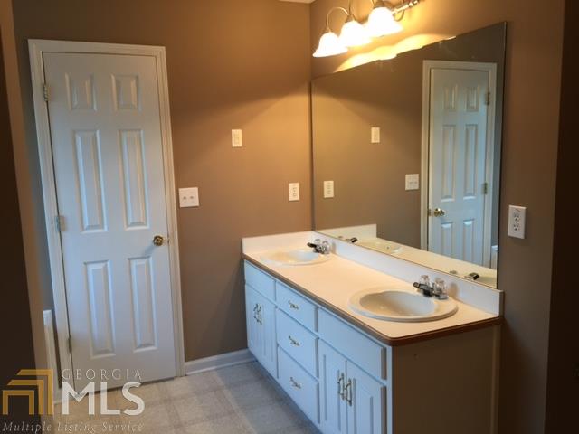 370 Trelawney Cir, Covington, GA 30016 photo 8