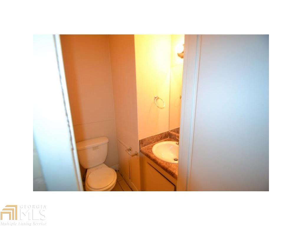4084 Tara, Forest Park, GA 30297 photo 3