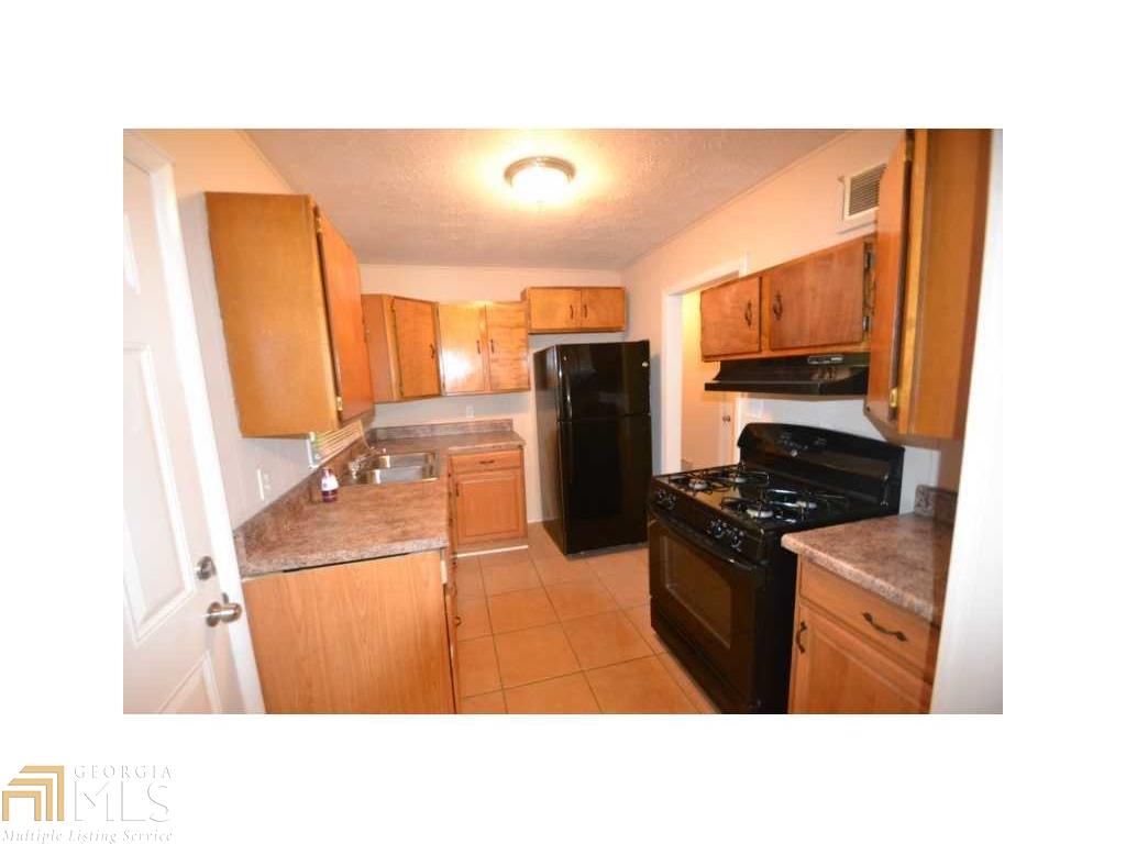 4084 Tara, Forest Park, GA 30297 photo 6