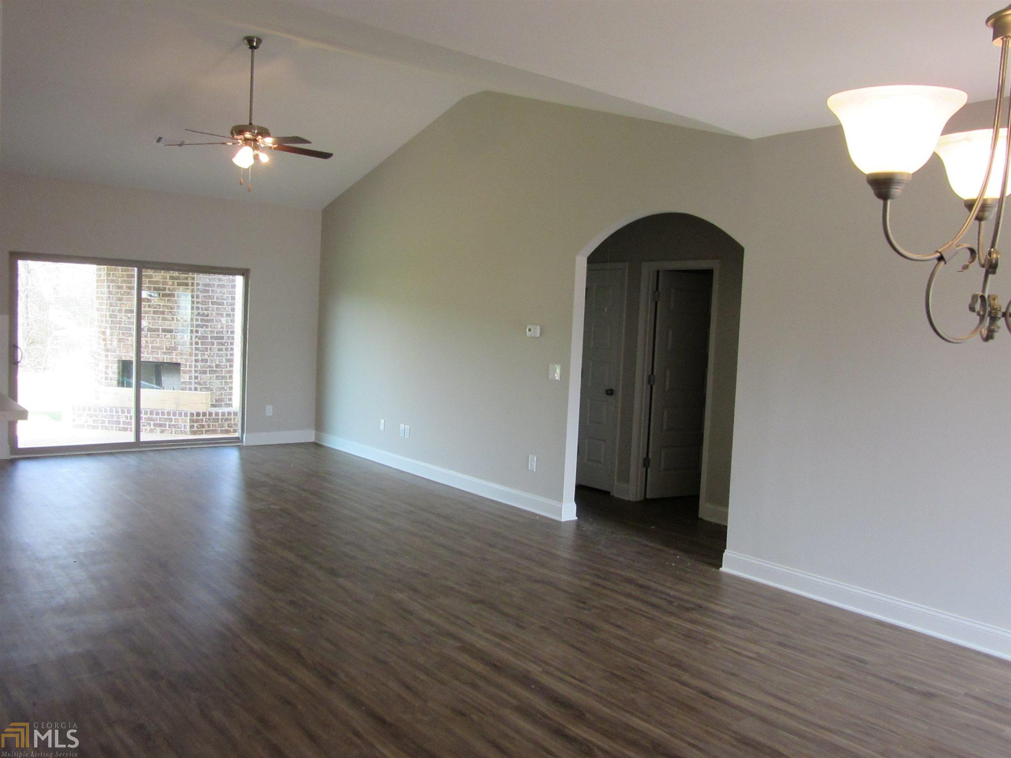 145 Stanebrook Ln, Jackson, GA 30233 photo 2