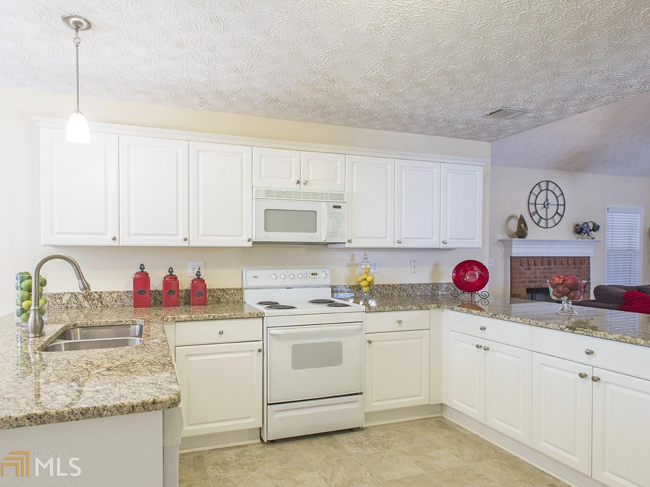 705 Pebble Blvd, Covington, GA 30016 photo 11