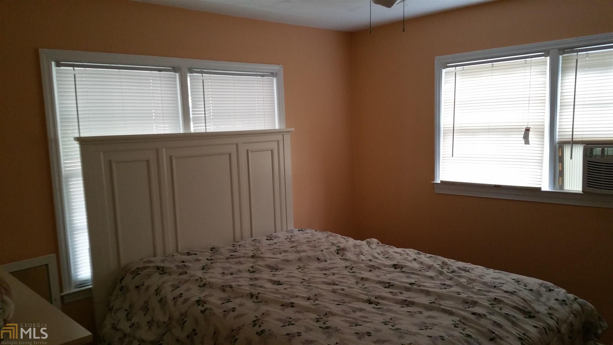 6009 Malibu Dr, Morrow, GA 30260 photo 3