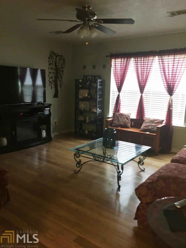 104 Oakmont Dr, Lagrange, GA 30240 photo 3