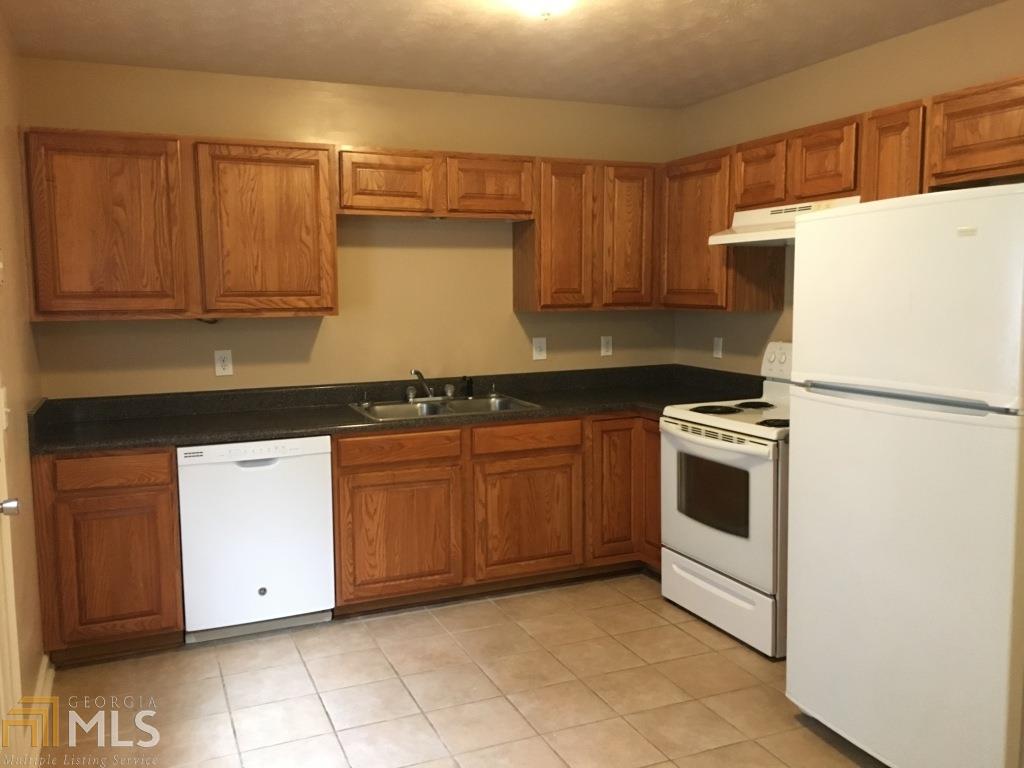 104 Oakmont Dr, Lagrange, GA 30240 photo 4