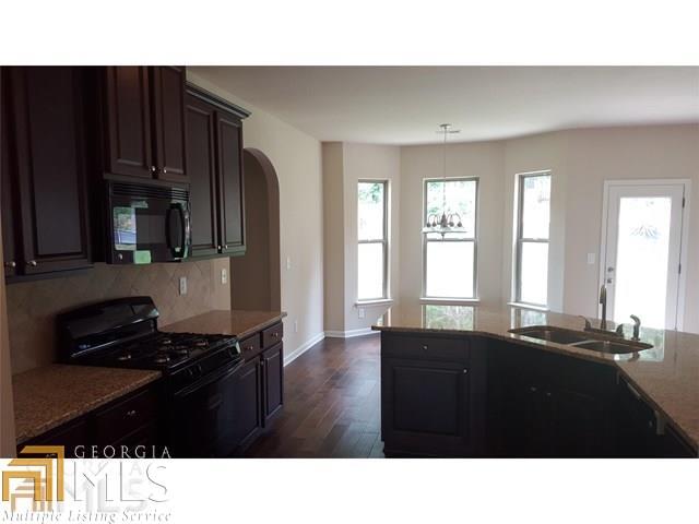 367 Bandelier Cir, Hampton, GA 30228 photo 8