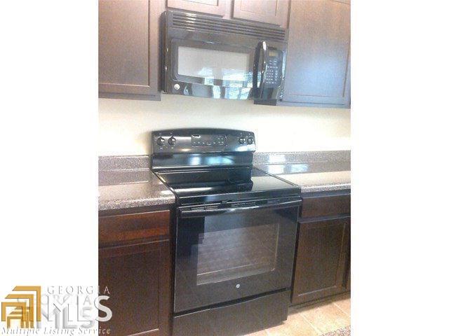 367 Bandelier Cir, Hampton, GA 30228 photo 11