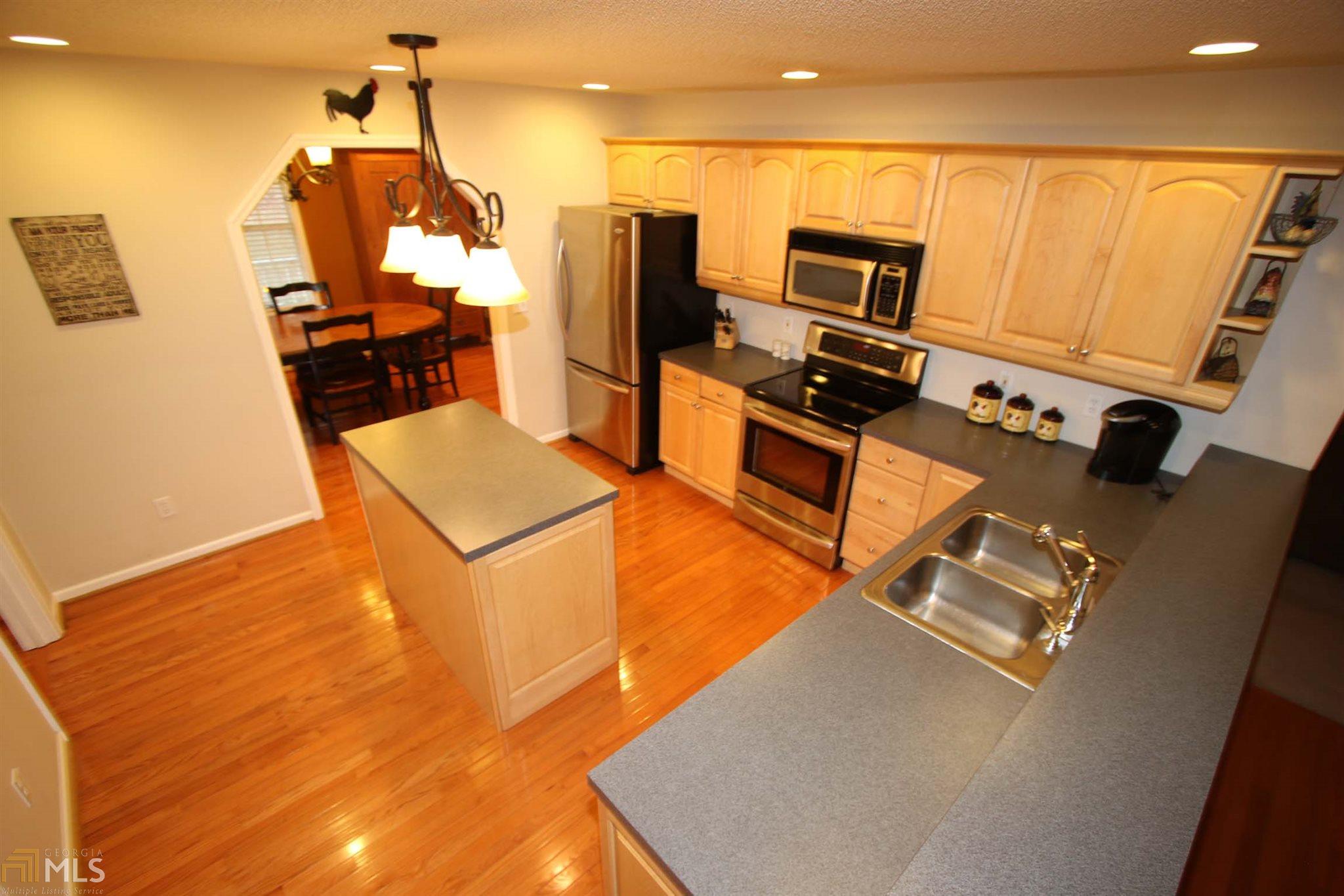 665 Thrash Rd, Lagrange, GA 30241 photo 3