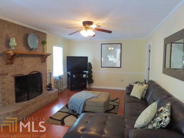 305 Regency Cir, Dublin, GA 31021 photo 2