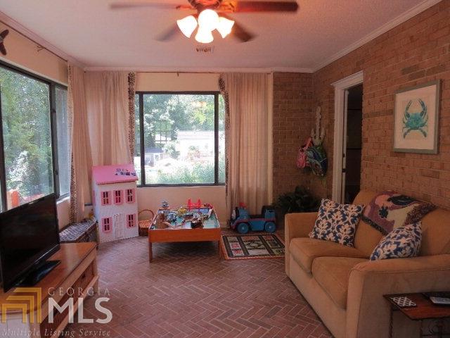 305 Regency Cir, Dublin, GA 31021 photo 14
