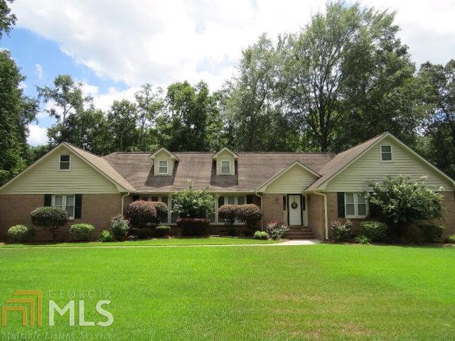 305 Regency Cir, Dublin, GA 31021 photo 1
