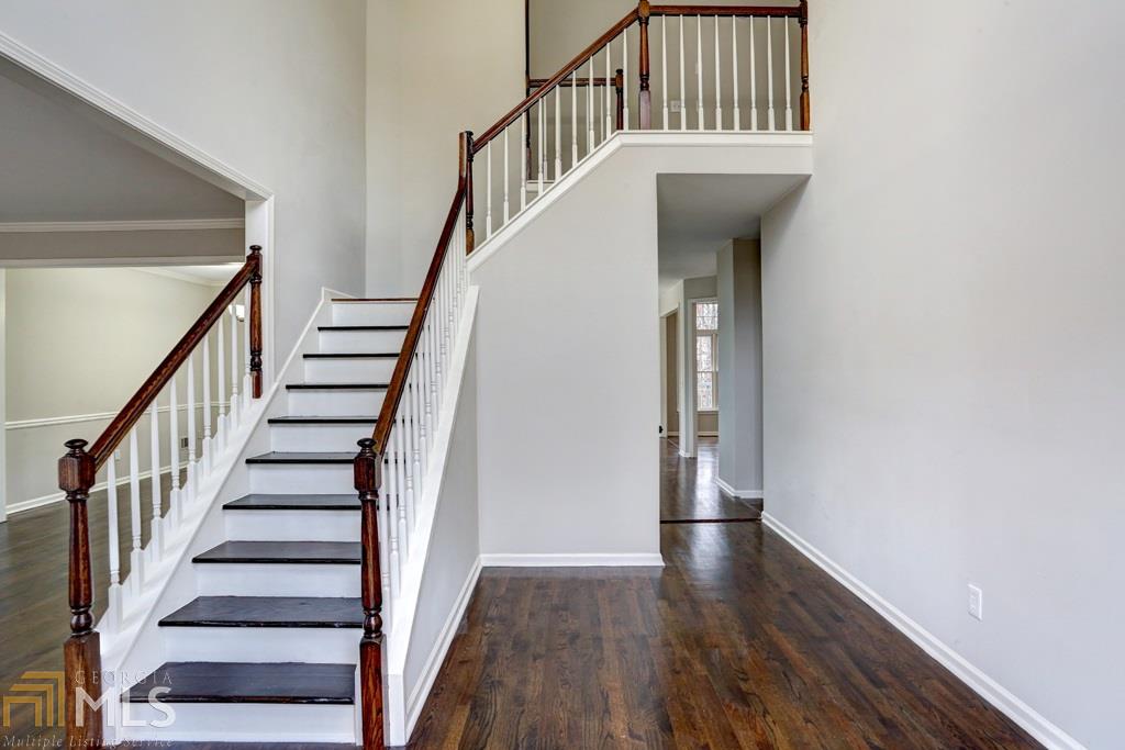 2325 Compton Pl, Suwanee, GA 30024 photo 2
