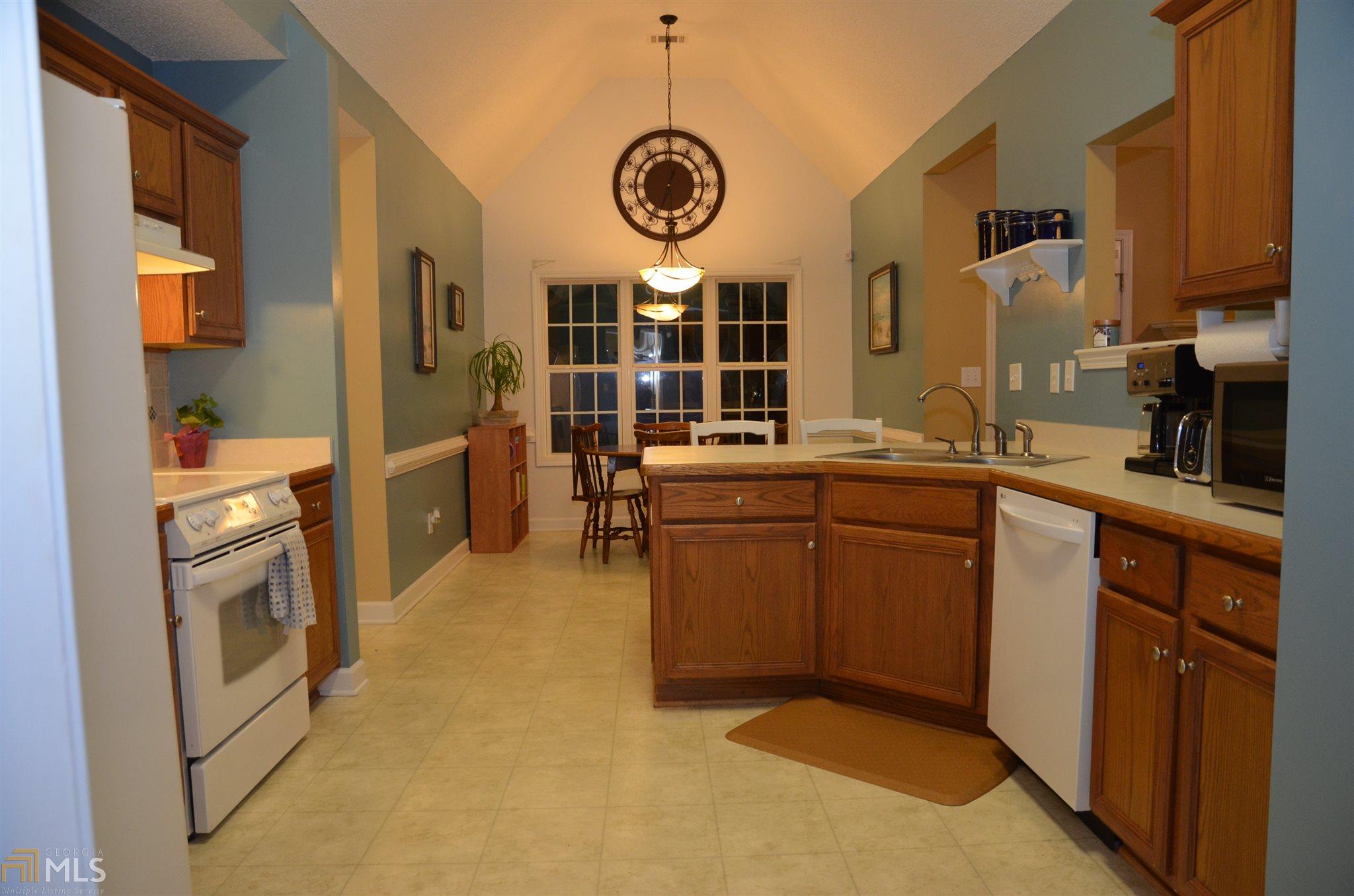 340 Berkshire Dr, Covington, GA 30016 photo 11