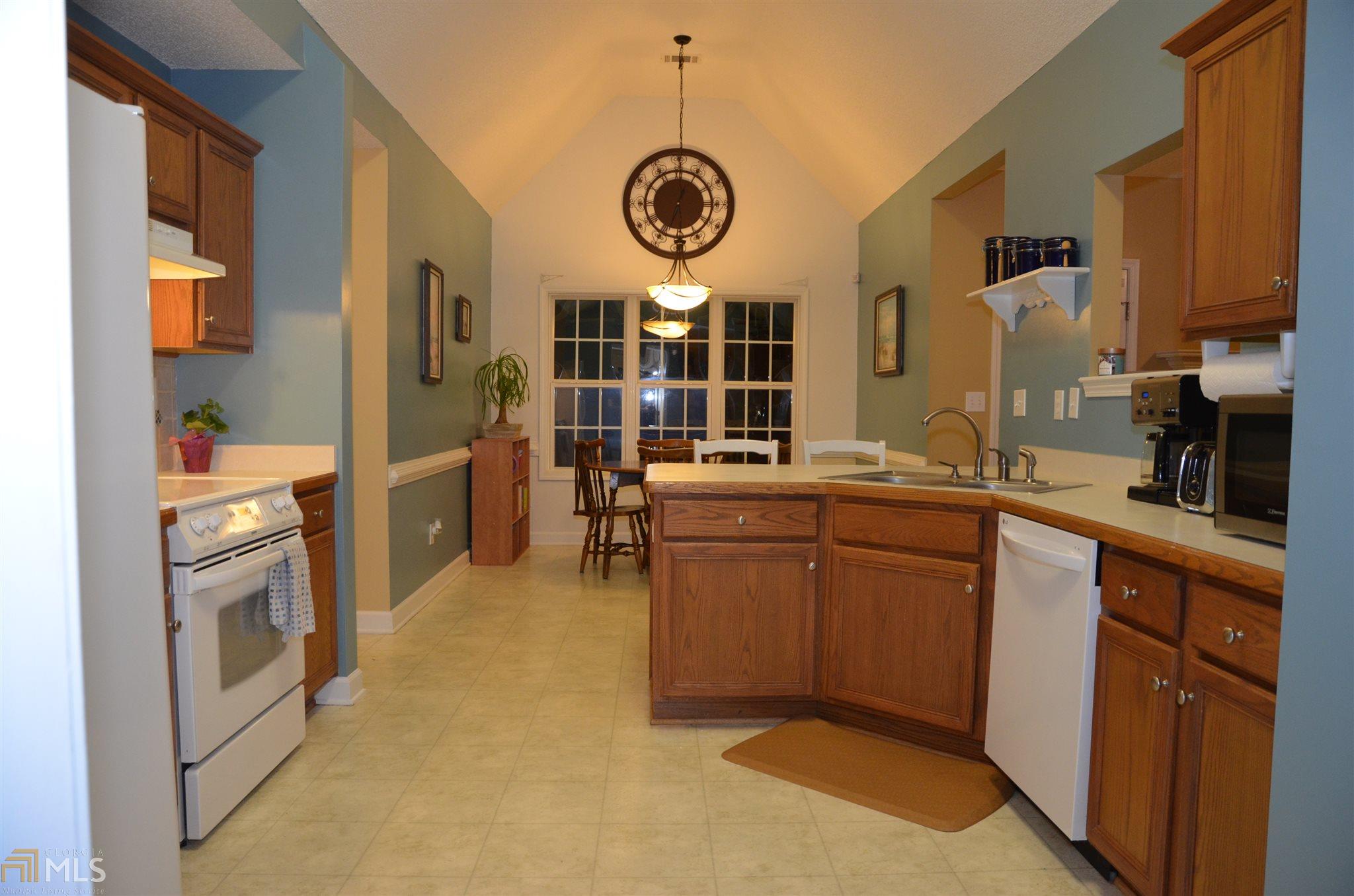 340 Berkshire Dr, Covington, GA 30016 photo 10