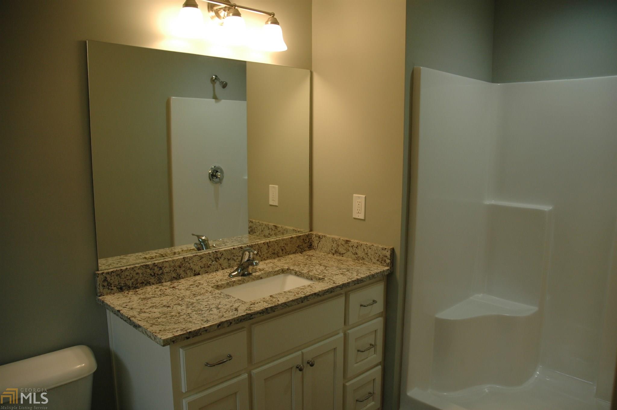 145 Wellington Dr, Lagrange, GA 30240 photo 9