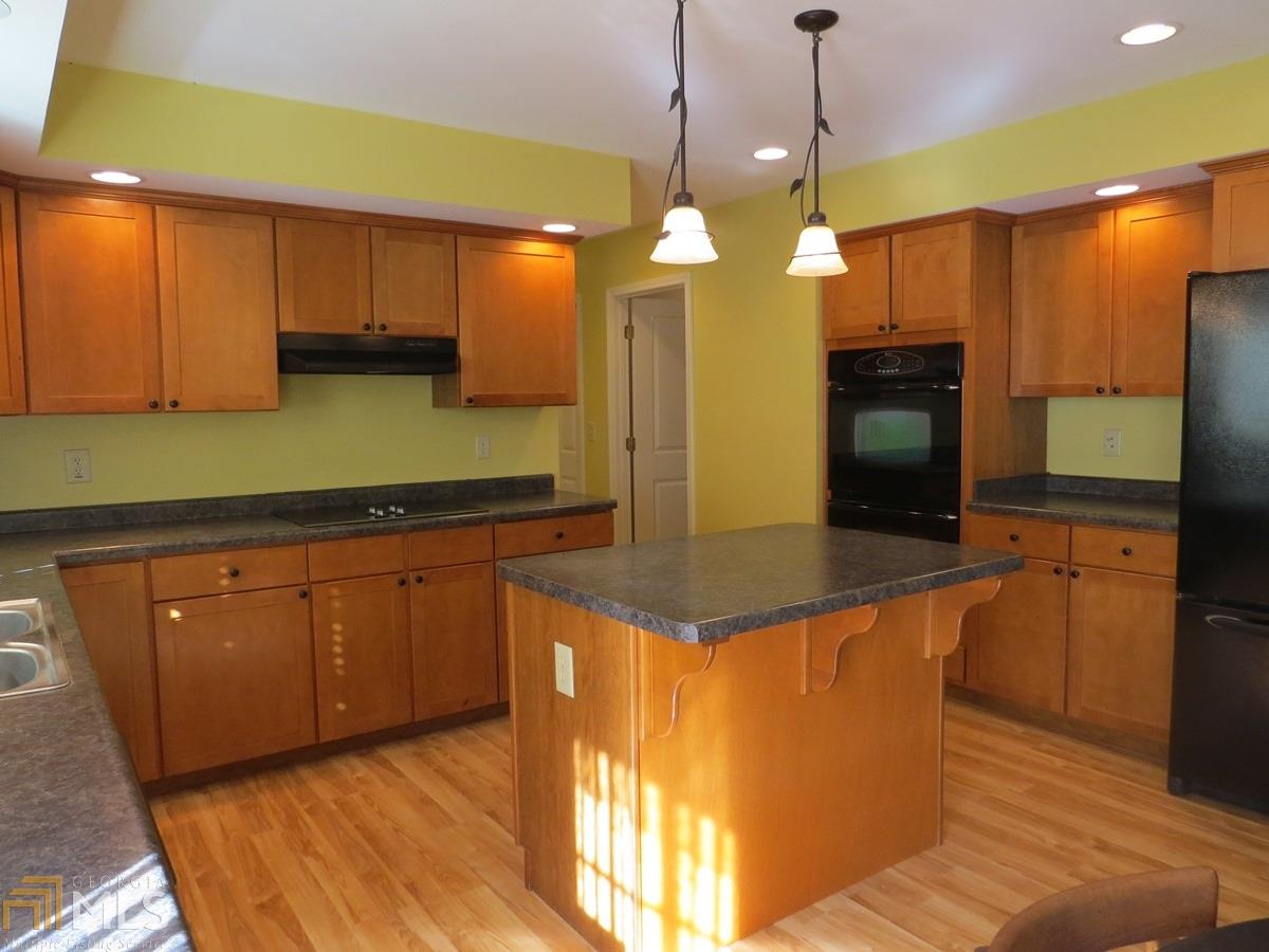 128 Trestle View Rd, Toccoa, GA 30577 photo 3