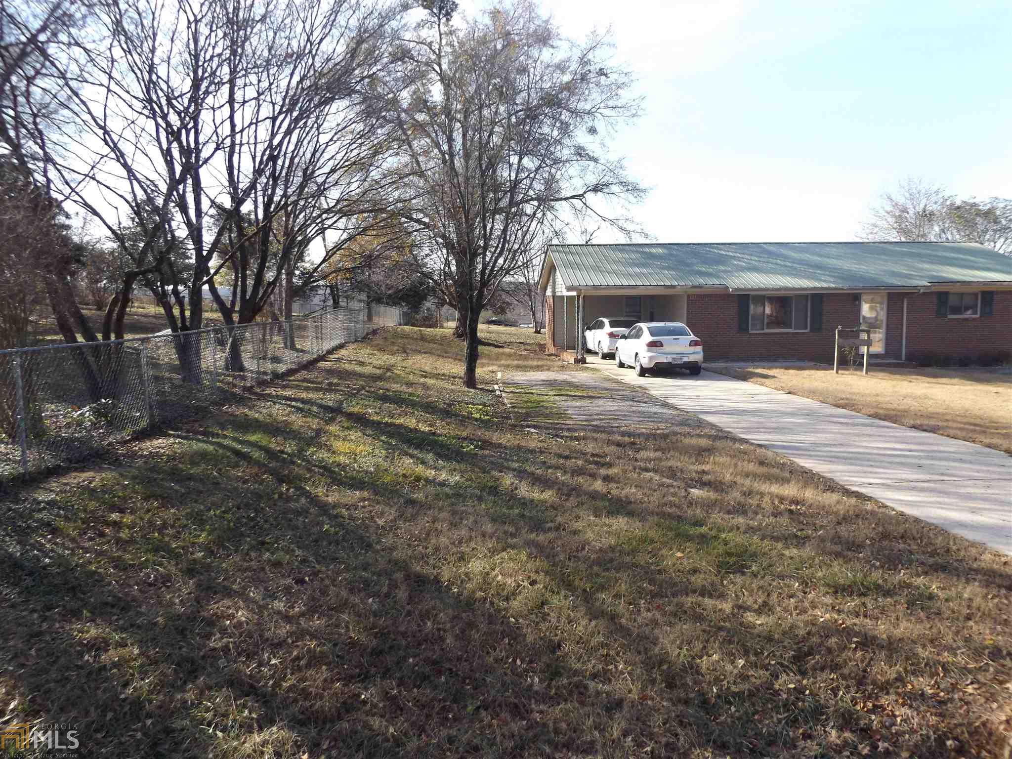 3940 Harmony Dr, Gainesville, GA 30507 photo 3