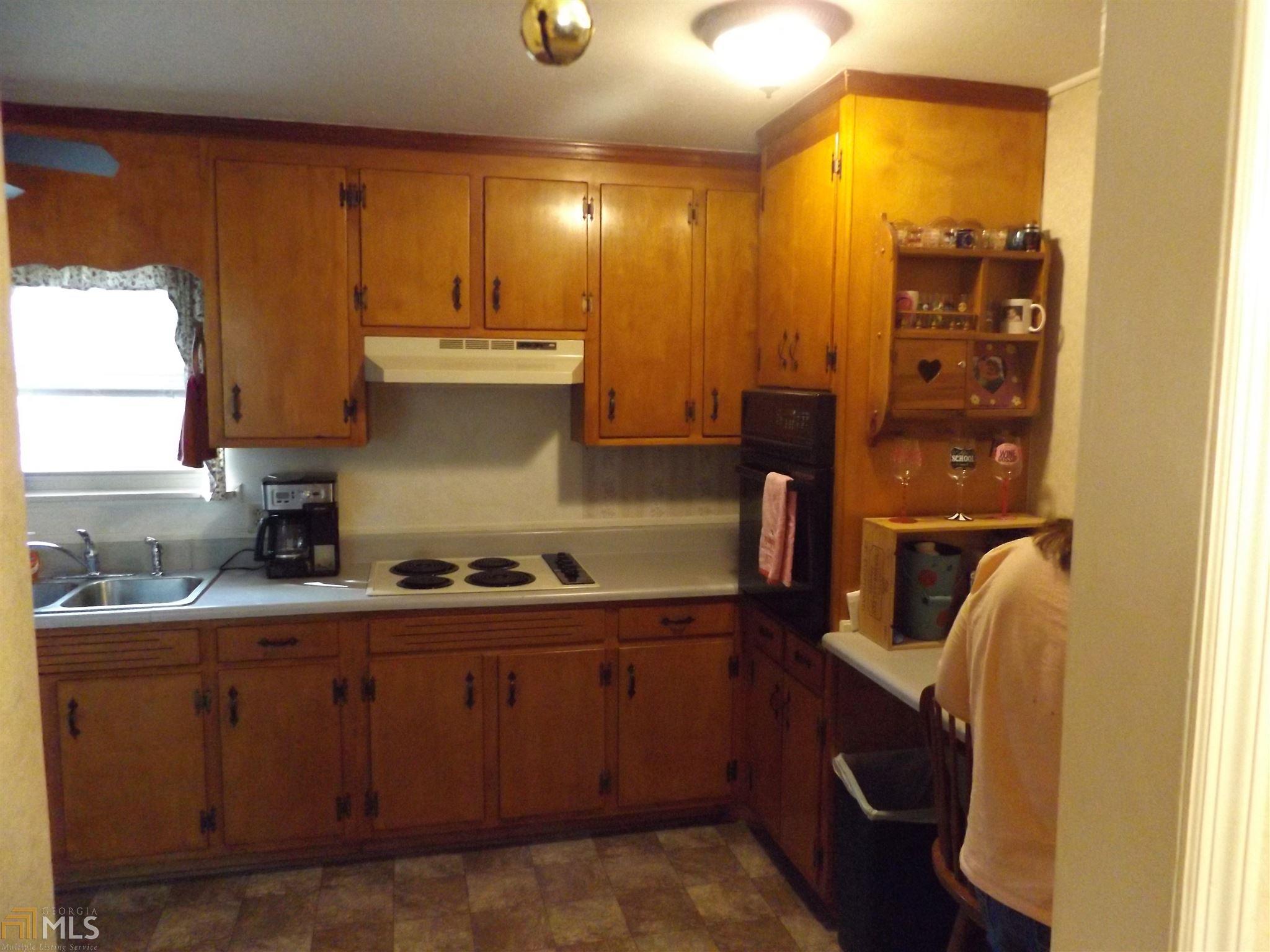3940 Harmony Dr, Gainesville, GA 30507 photo 6
