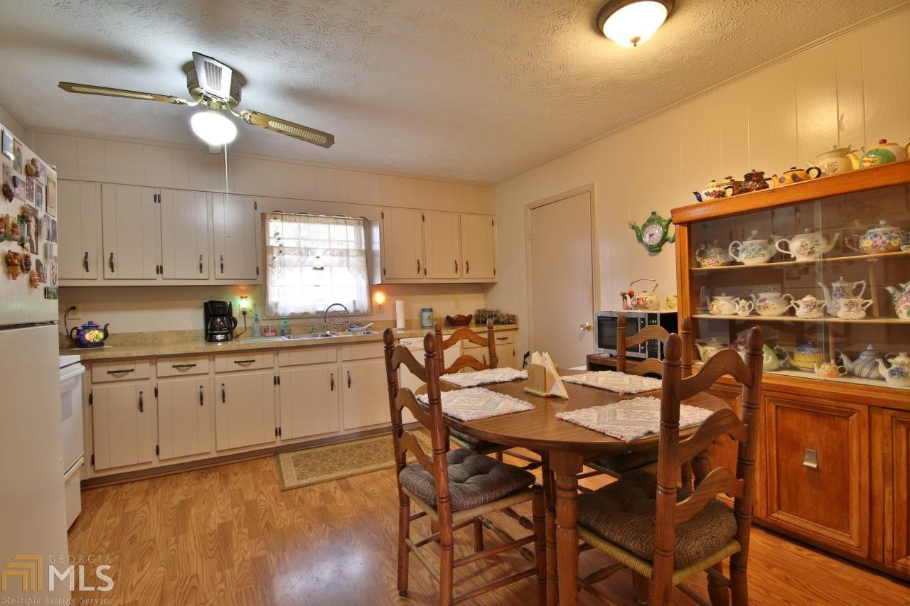 6992 Maddox Rd, Morrow, GA 30260 photo 5