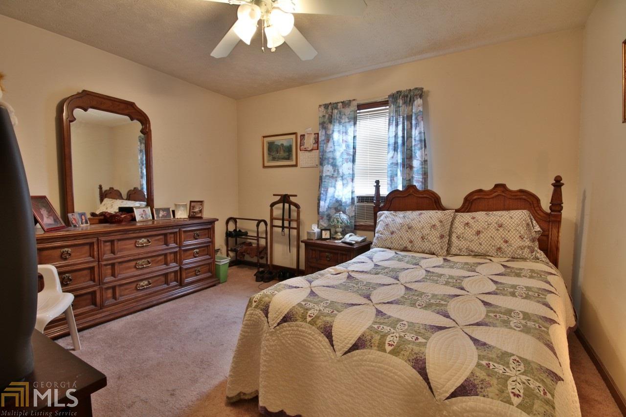 6992 Maddox Rd, Morrow, GA 30260 photo 9