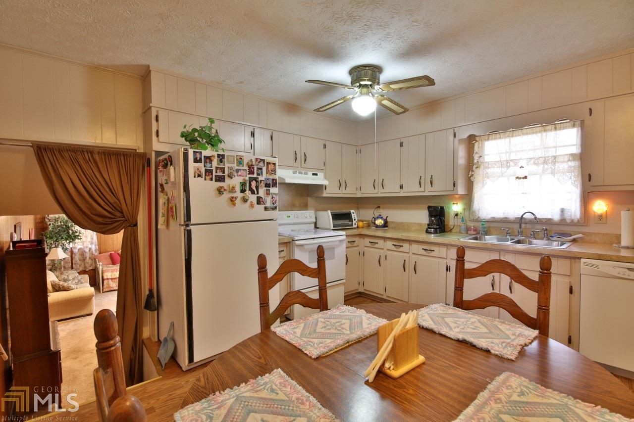 6992 Maddox Rd, Morrow, GA 30260 photo 6