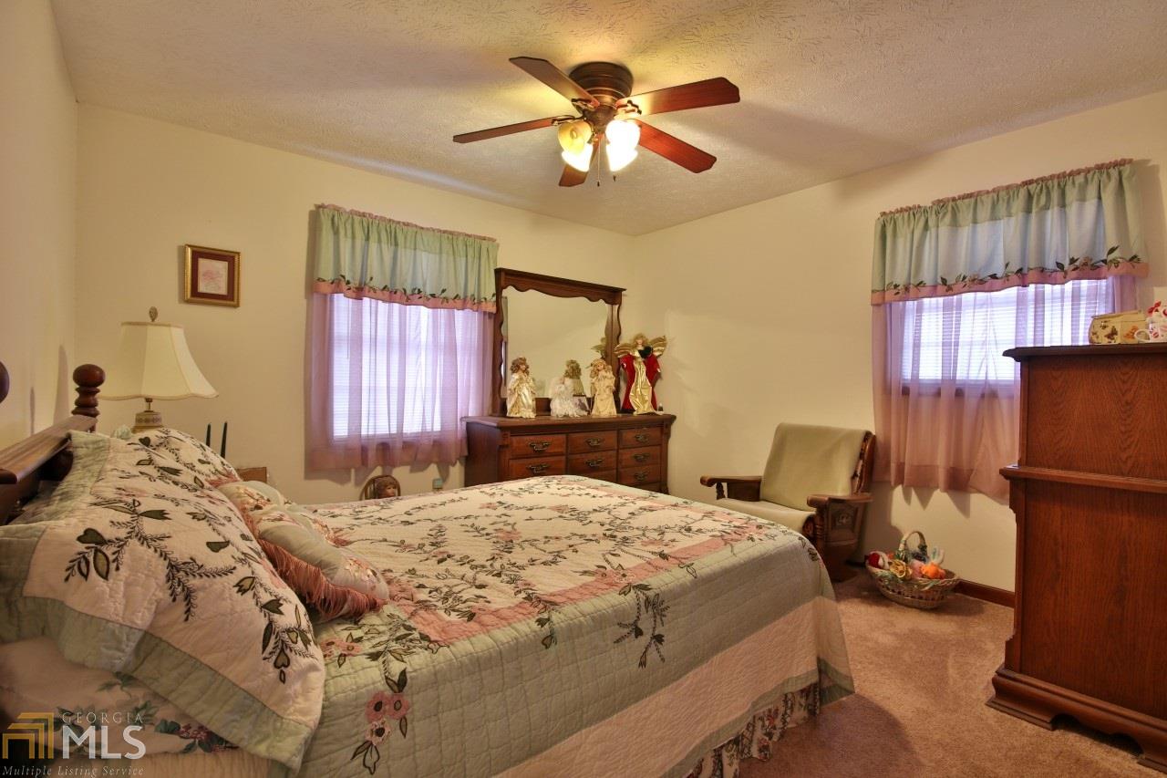 6992 Maddox Rd, Morrow, GA 30260 photo 10