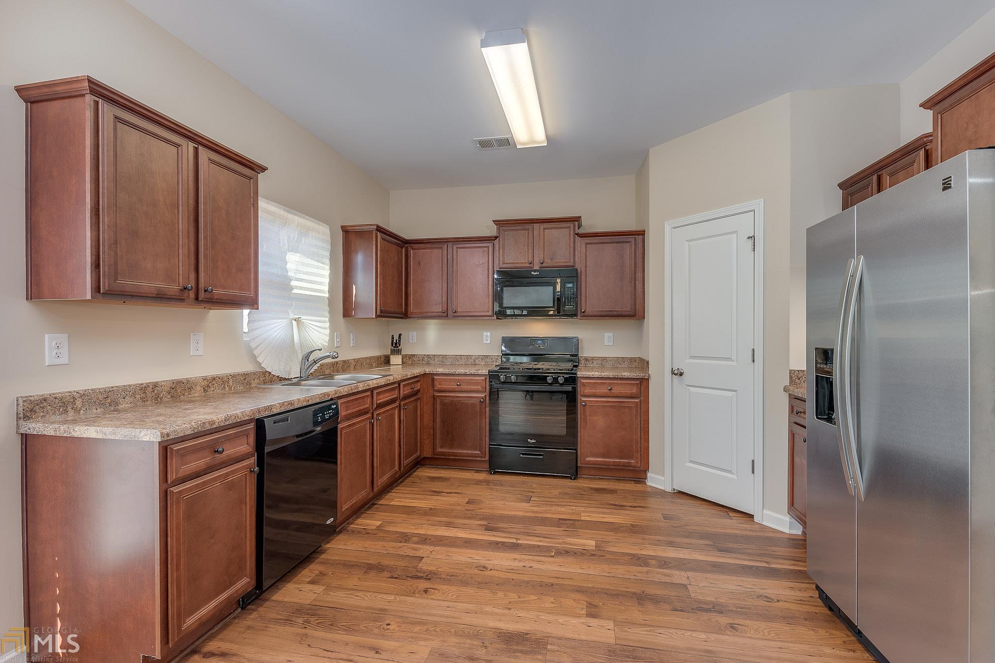 6137 Heisler St, Rex, GA 30273 photo 16