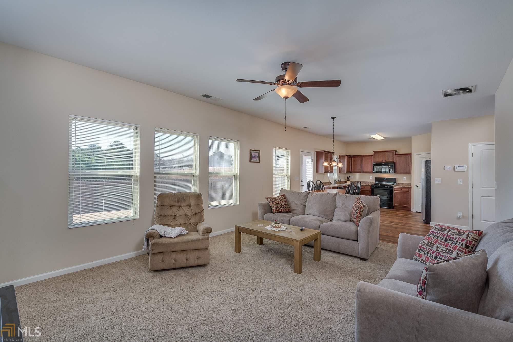 6137 Heisler St, Rex, GA 30273 photo 12