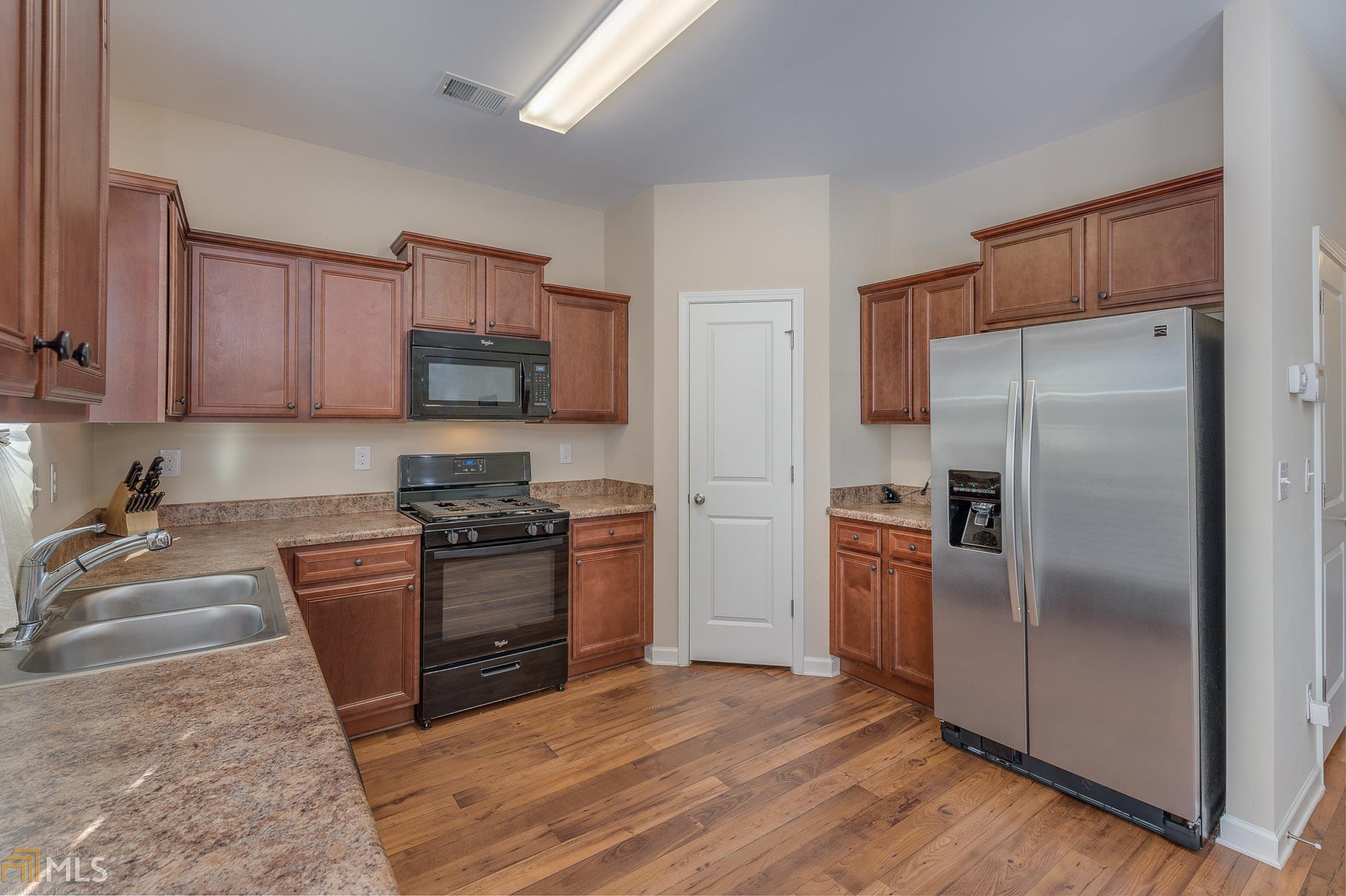 6137 Heisler St, Rex, GA 30273 photo 17