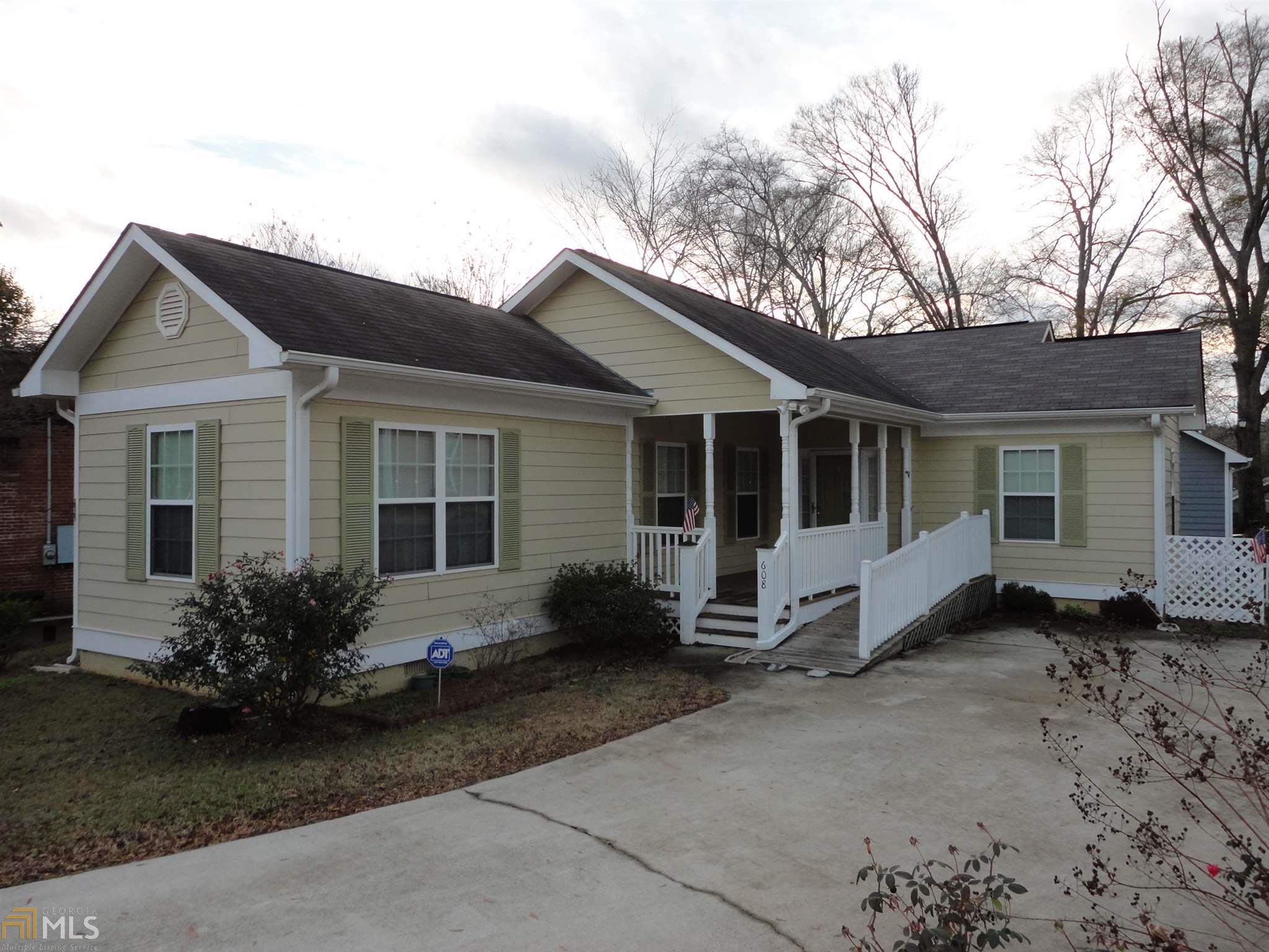608 Jefferson St, Lagrange, GA 30240 photo 1