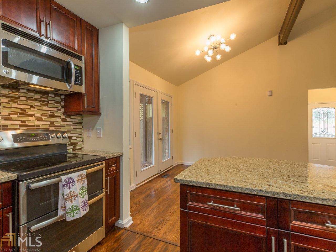 3463 Sexton Woods Dr, Chamblee, GA 30341 photo 11