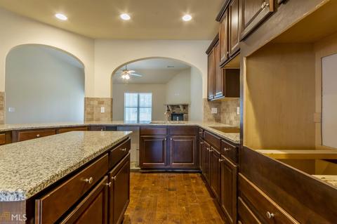 540 Heirloom Dr, Hampton, GA 30228 photo 6