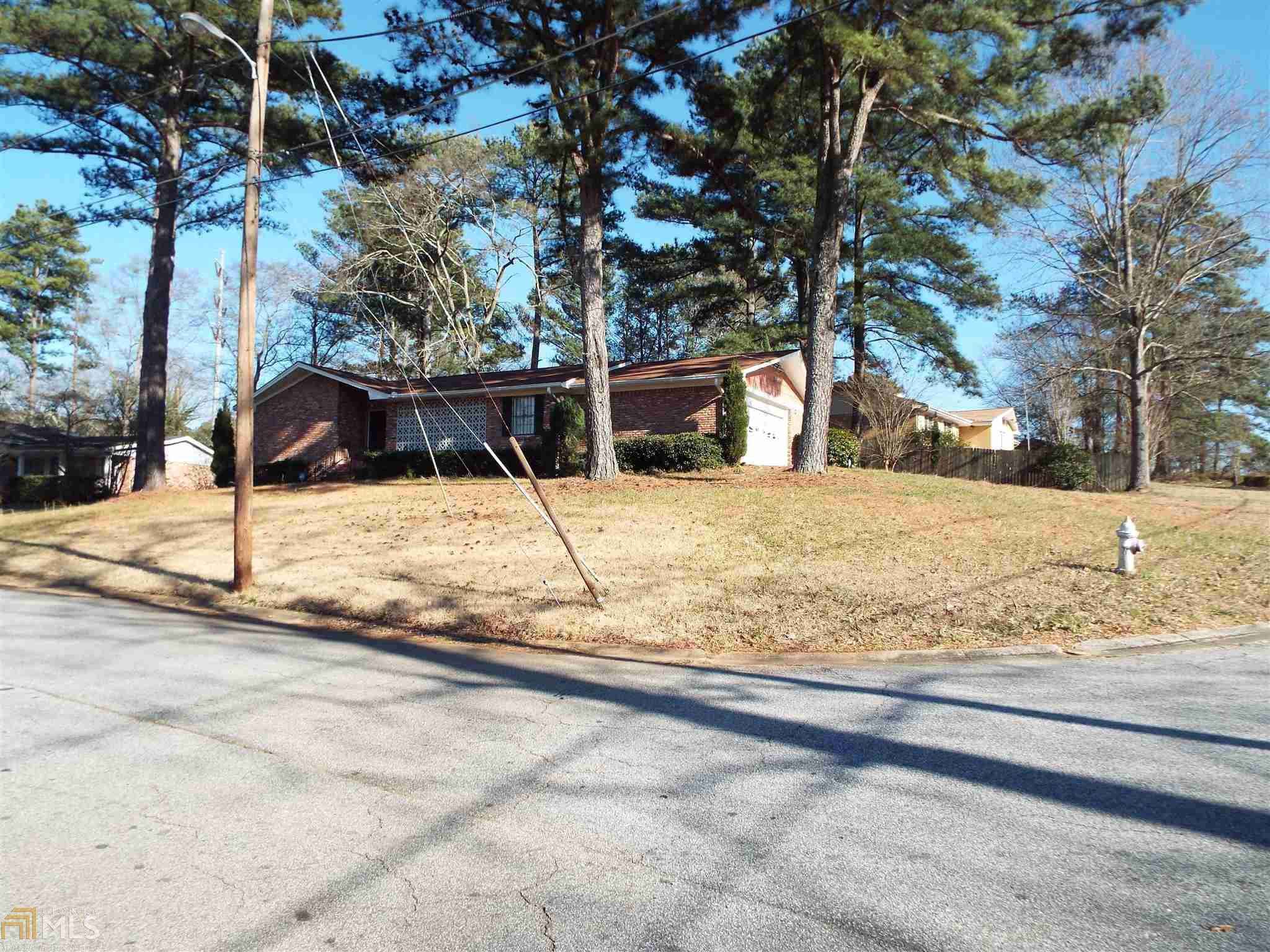 6824 Darrell Ct, Morrow, GA 30260 photo 2