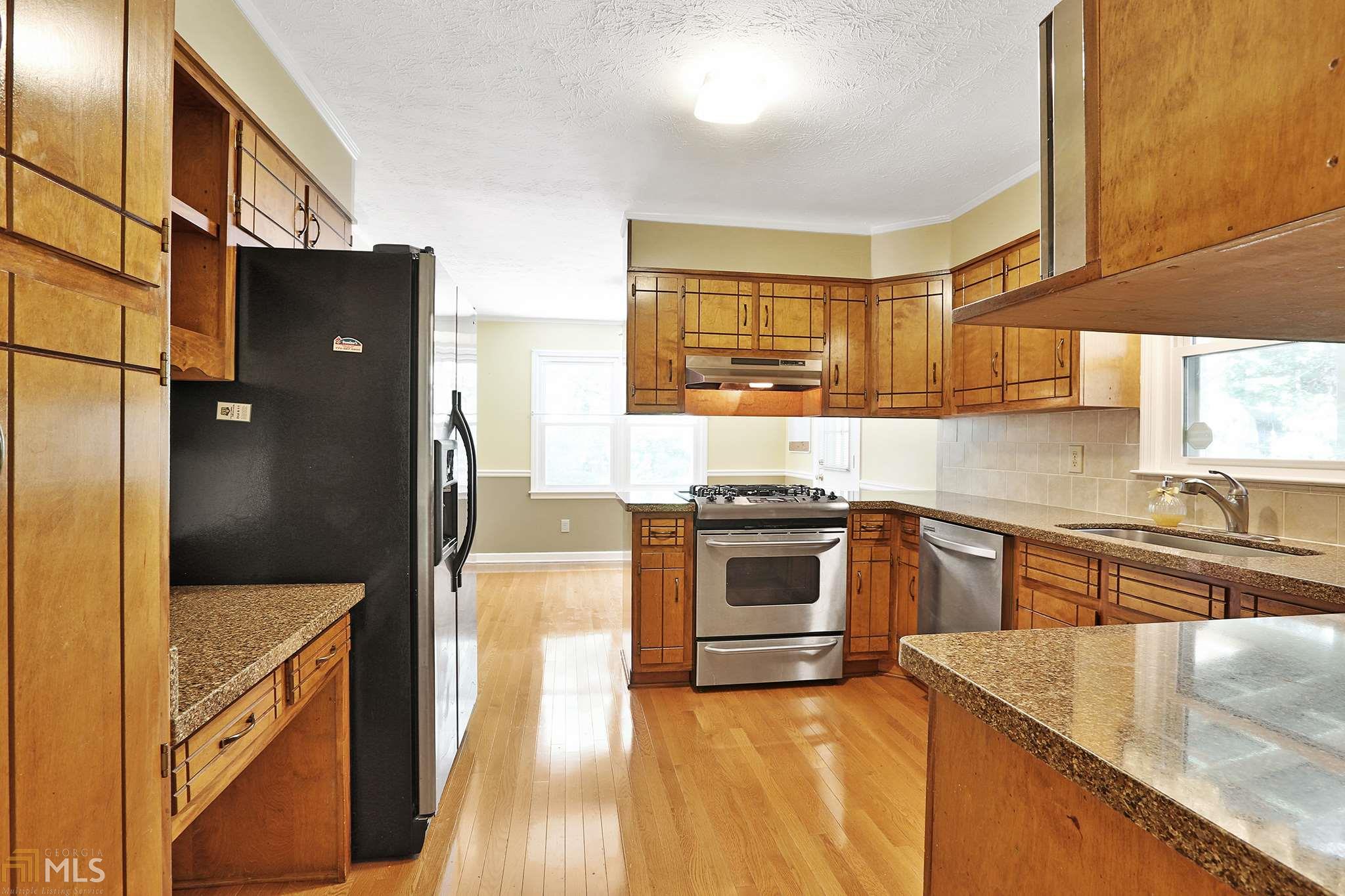 490 Anthony Dr, Tyrone, GA 30290 photo 16