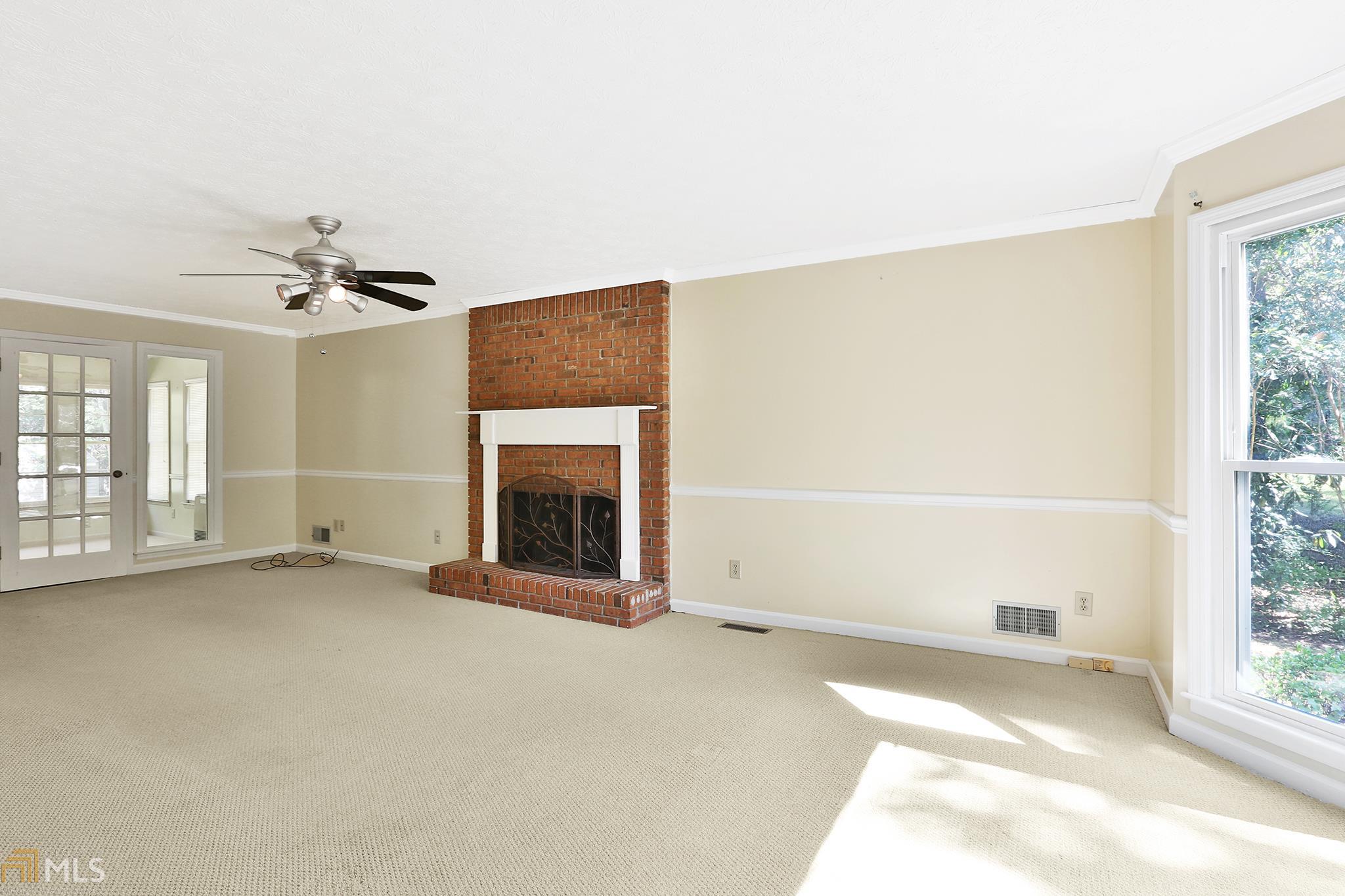 490 Anthony Dr, Tyrone, GA 30290 photo 9
