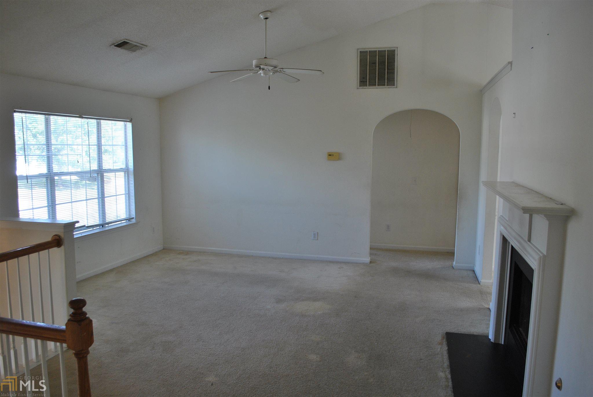 10781 Barberry Dr, Hampton, GA 30228 photo 4