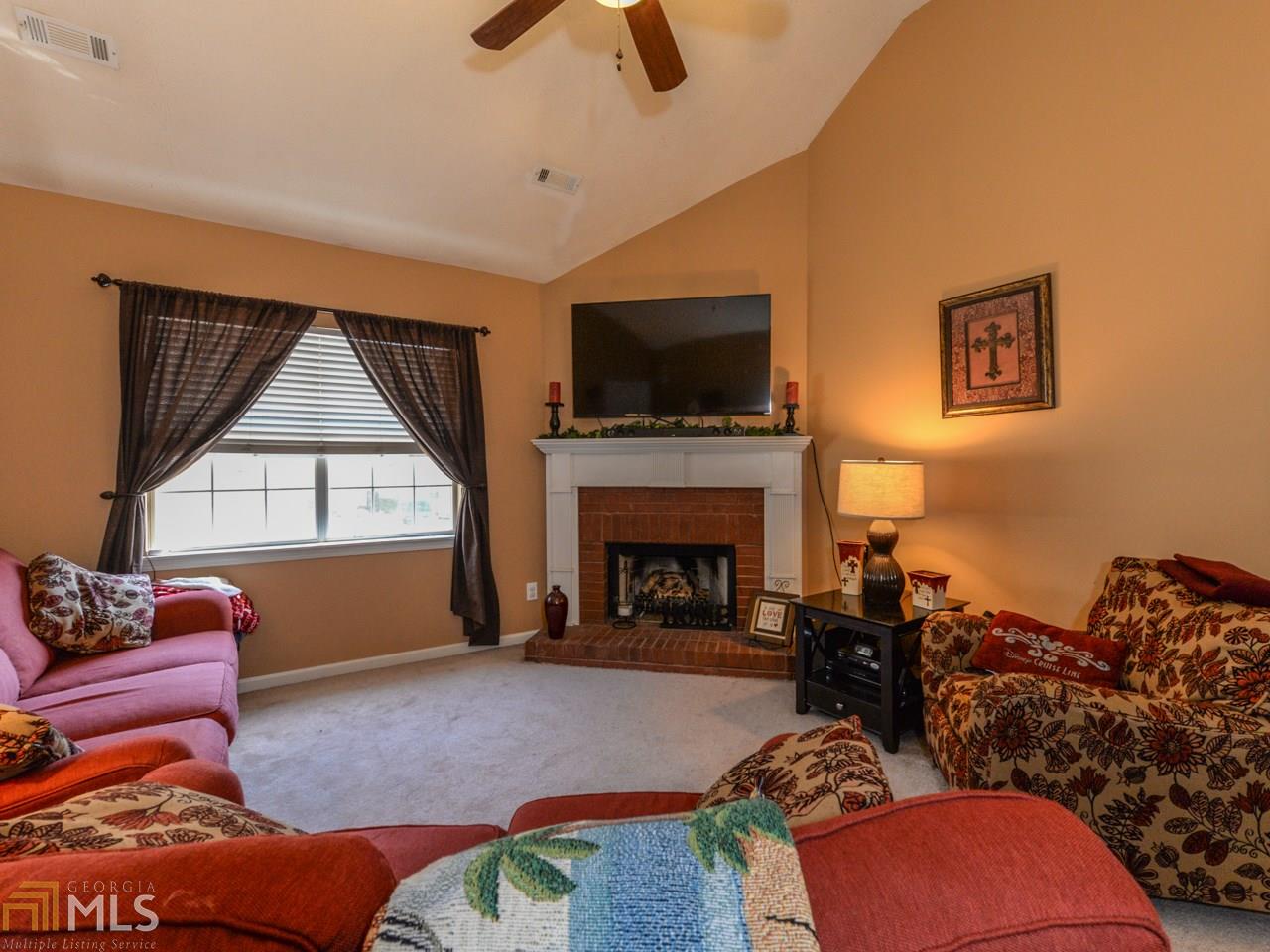 450 Robin, Covington, GA 30016 photo 3
