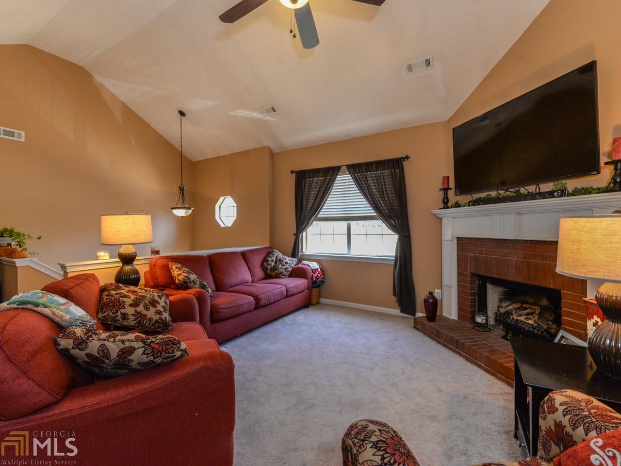 450 Robin, Covington, GA 30016 photo 4