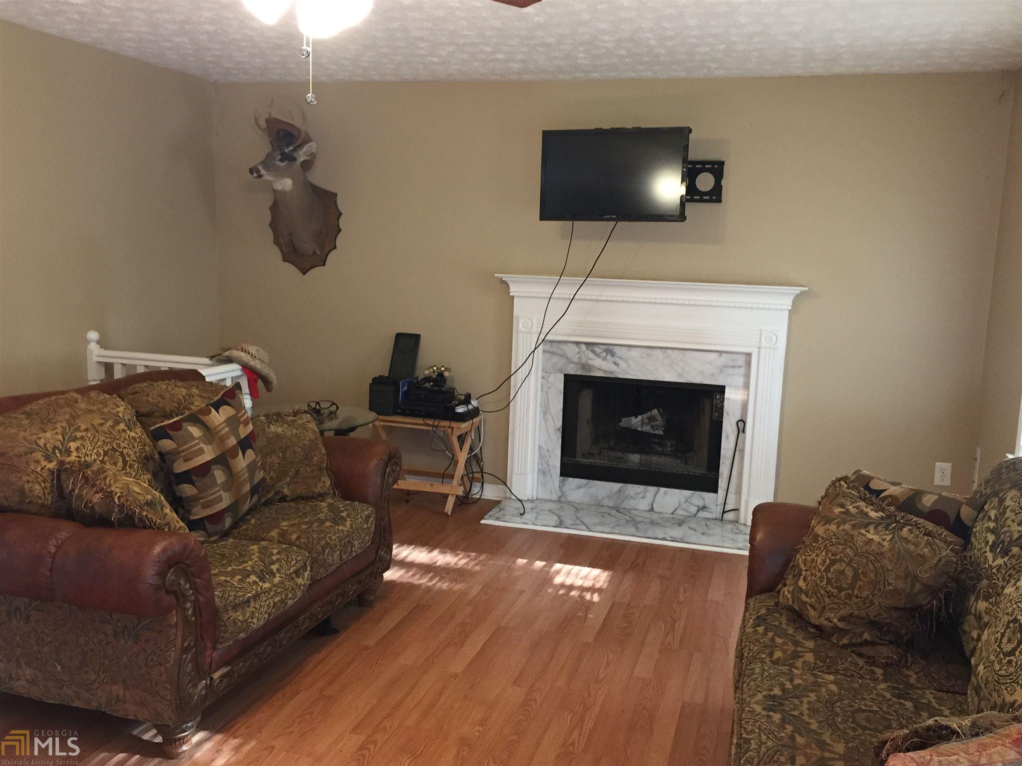370 Five Oaks Dr, Covington, GA 30014 photo 3