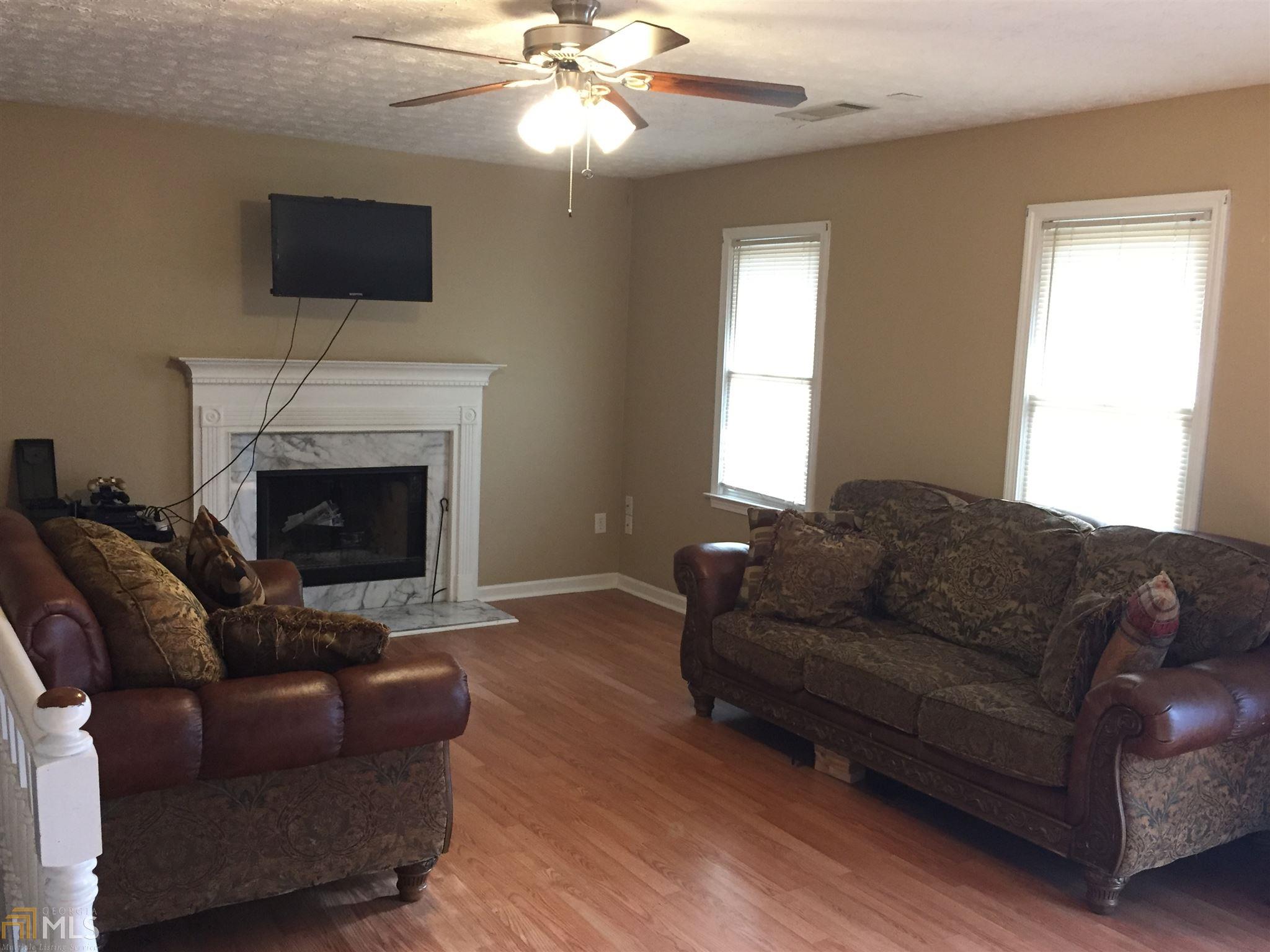 370 Five Oaks Dr, Covington, GA 30014 photo 2