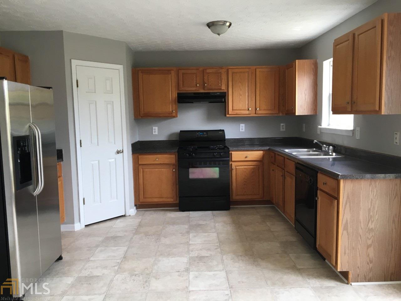 523 Kimberwick Dr, Hampton, GA 30228 photo 9