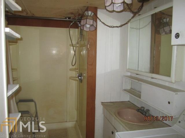 209 Weavers Lake Front Rd, Jackson, GA 30233 photo 7