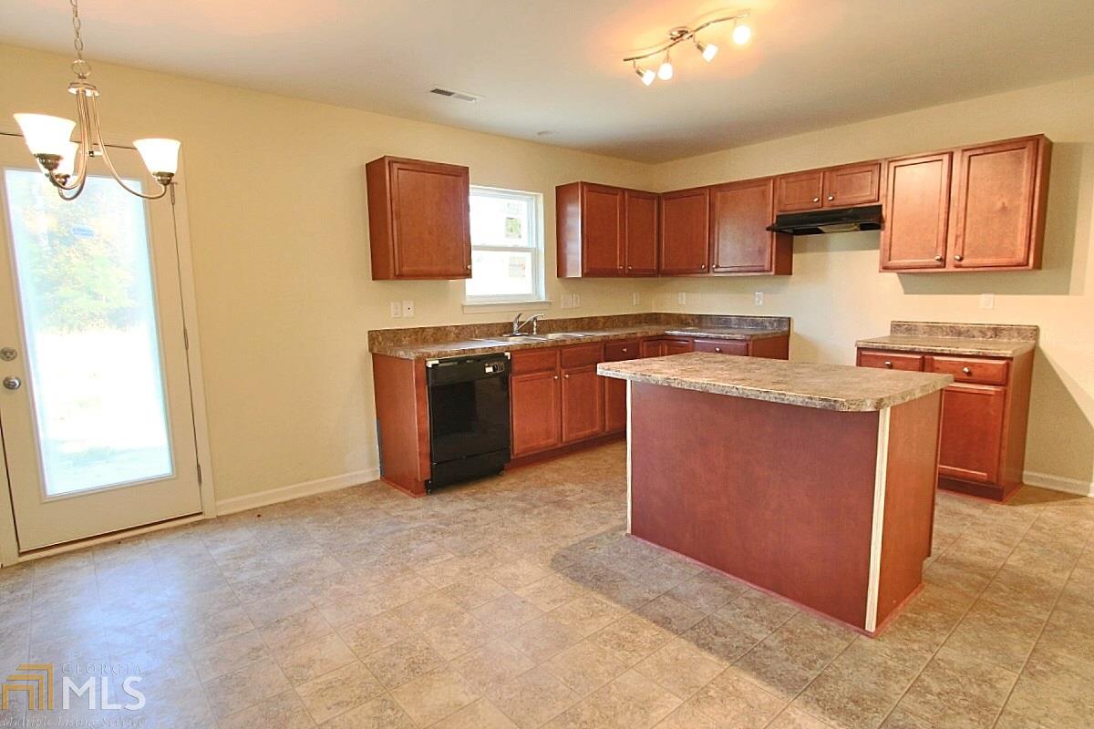 903 Brenden Dr, Hampton, GA 30228 photo 5