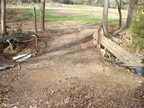 438 Wrights Mill Rd, Commerce, GA 30529 photo 4
