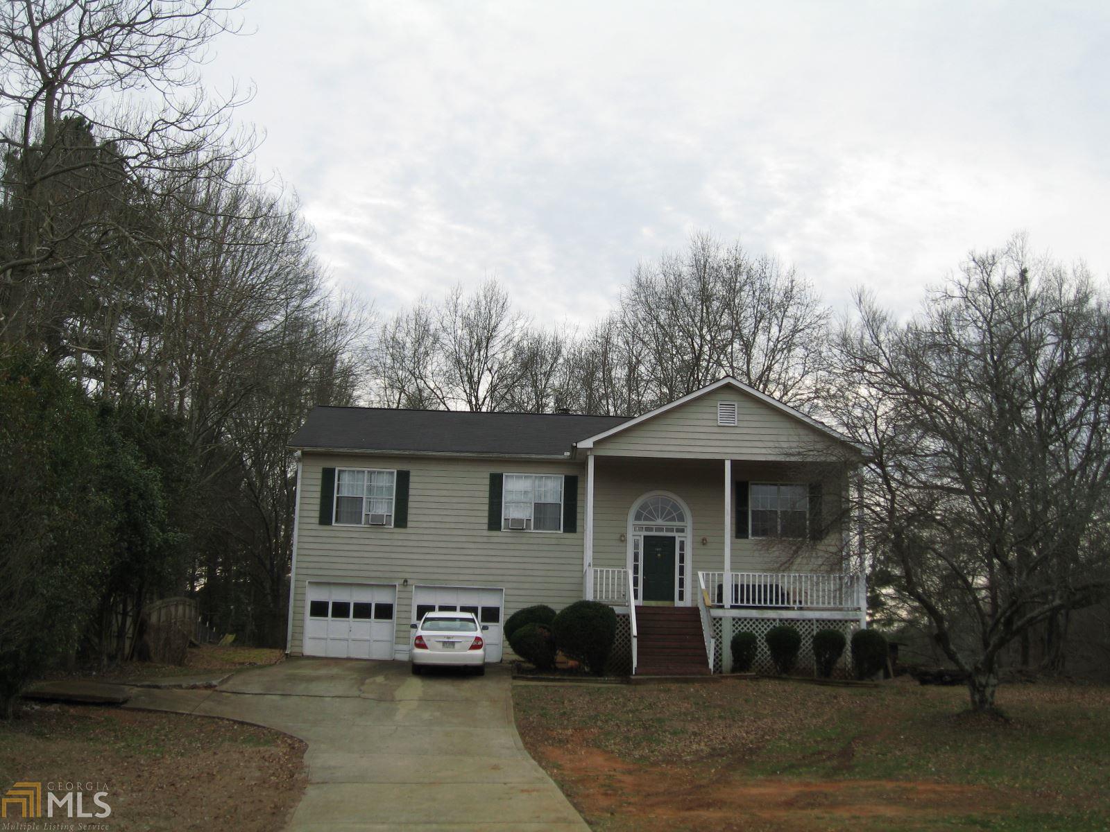 1027 River Bluff Dr, Winder, GA 30680 photo 1