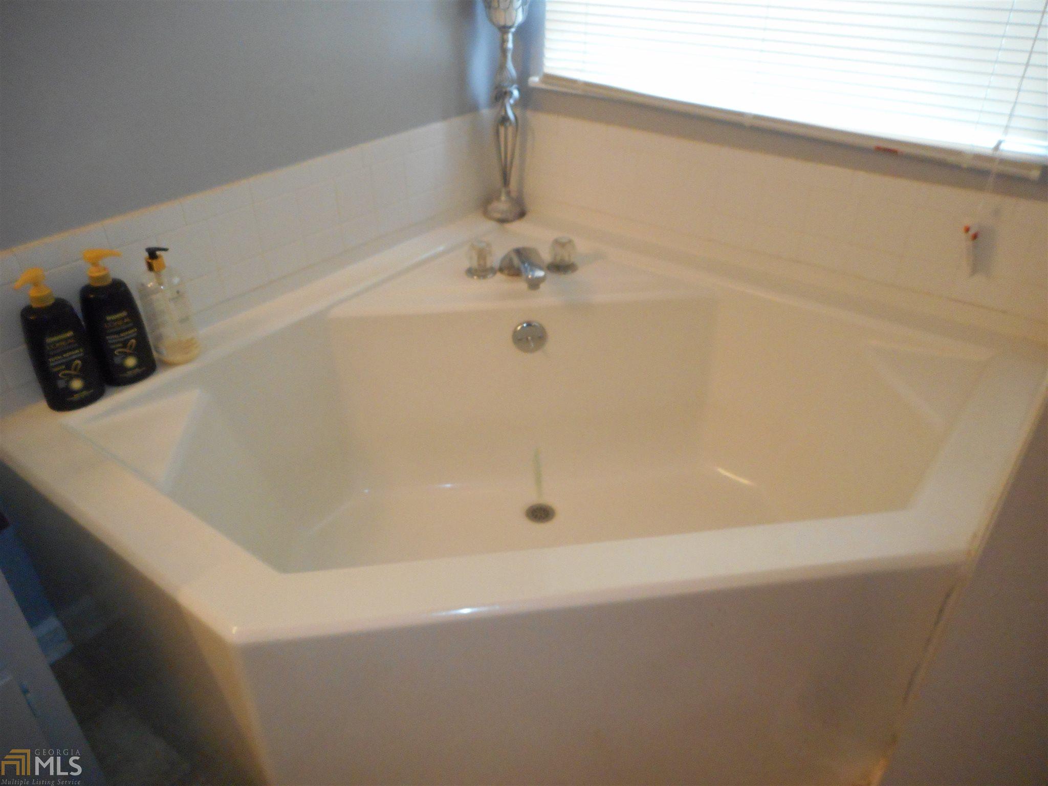 128 Pioneer Dr, Lagrange, GA 30241 photo 13