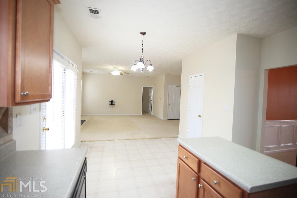 1070 Maple Leaf Dr, Mcdonough, GA 30253 photo 9