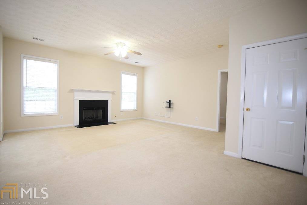1070 Maple Leaf Dr, Mcdonough, GA 30253 photo 5